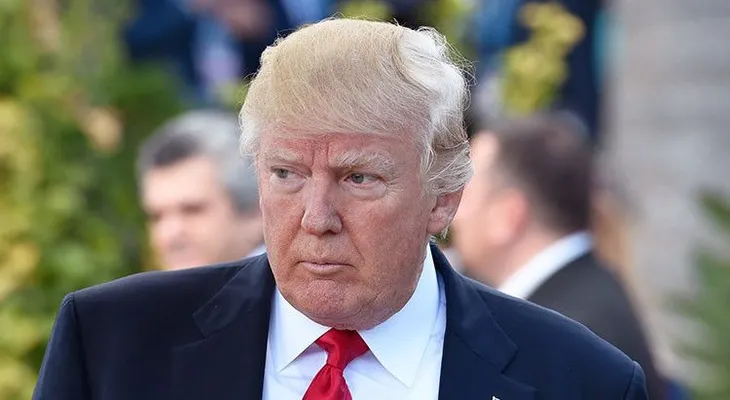 "Empiece conmigo": El gobernador de NY Andrew Cuomo se ofrece a Trump para ser deportado