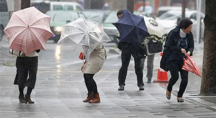 COE emite alerta nueve provincias por onda tropical