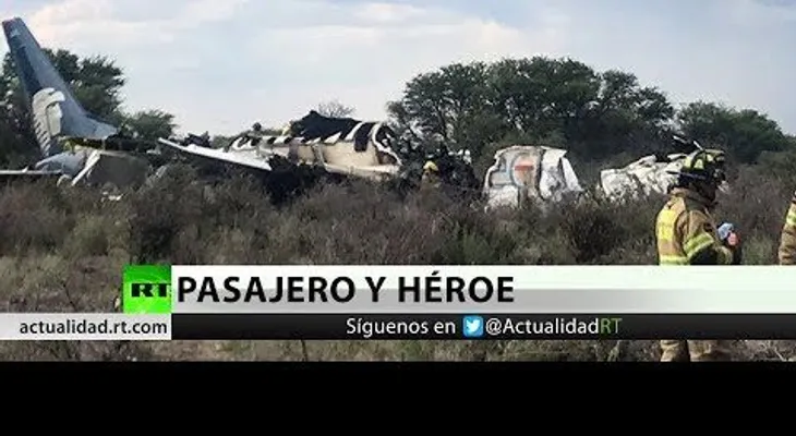 El heroico pasajero que salvó a cinco personas, cuenta cómo se estrelló el avión en México