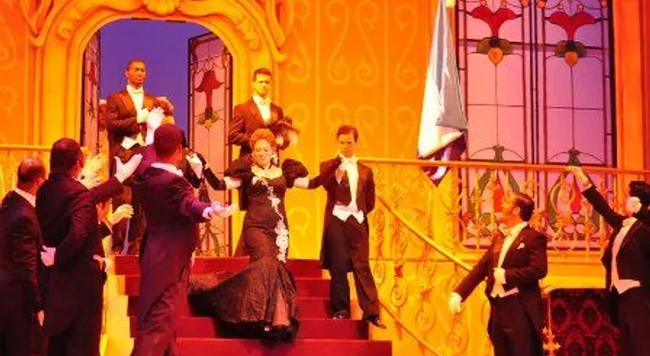 La viuda alegra logra ovaciones en Teatro Nacional