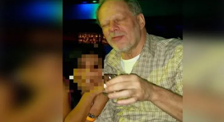  Atacante de Las Vegas tenía 42 armas: 23 en el hotel y 19 en su casa