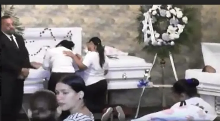 En medio del llanto y dolor sepultan restos dominicana Yamaira Sánchez Negrón y sus hijos fallecido en una accidente en Virginia