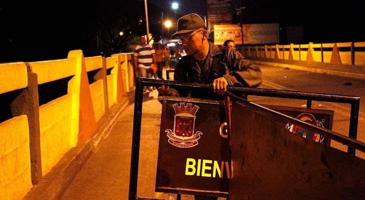Venezuela denuncia "provocación de vehículos de combate" colombianos en la frontera