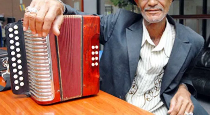Muere, de 69 años, El General Larguito