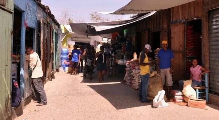 Comerciantes denuncian pérdidas del mercado fronterizo por conflicto con autoridades de Haití