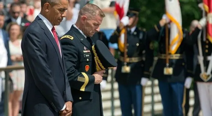 Obama pide recordar a caídos en guerras