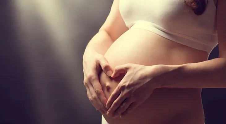 5 maneras de estimular al bebe en el vientre