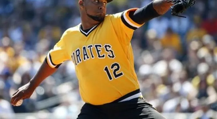 Dominicano Juan Nicasio guía triunfo de Piratas ante Milwaukee