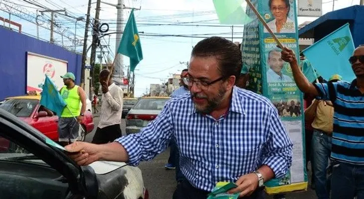 Moreno dice que hará un gobierno paritario
