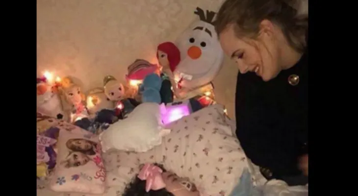 Adele visita a una niña gravemente enferma apenas horas de su concierto