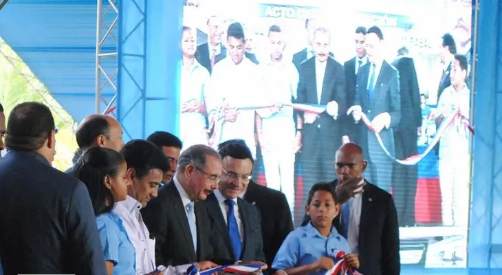 Presidente Medina inaugura 6 escuelas en provincia Hermanas Mirabal 