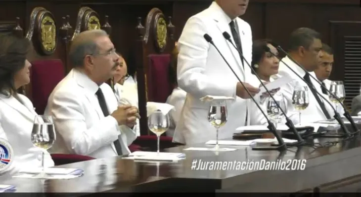 Danilo llama a Reinaldo, Presidente Constitucional: ¿Un lapsus, o un error premeditado...?