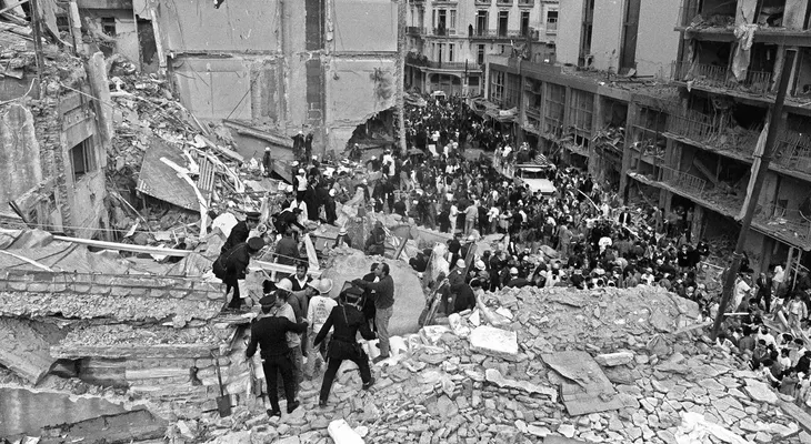 Hezbollah habría estado involucrado en el atentado contra la AMIA, dice exagente israelí