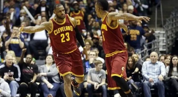 LeBron James anota 28 en triunfo de Cavs sobre Bucks 