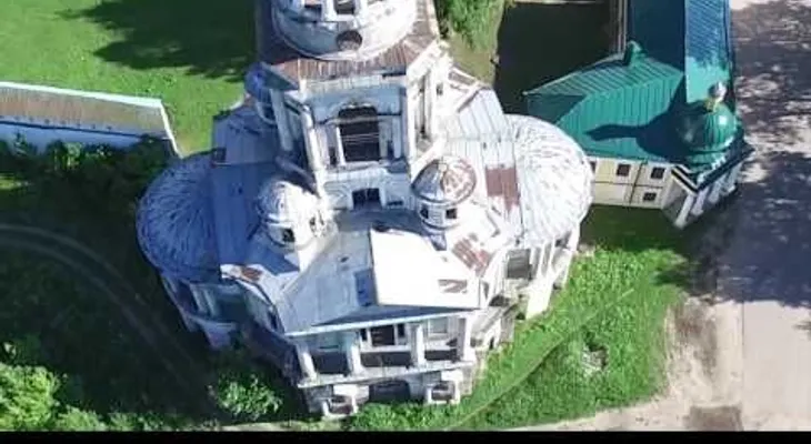 Drone graba una escena de sexo en campanario de una iglesia (VIDEO)