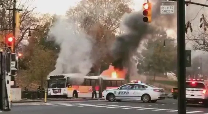 Autobús NY se incendia con pasajeros donde iban dominicanos 