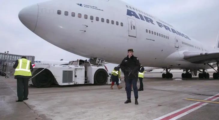 Air France acumula pérdidas por 54 millones de dólares después de la masacre en París