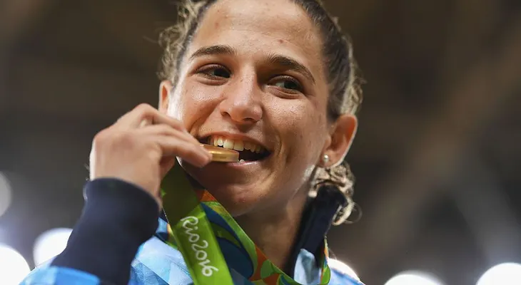 La narración de este comentarista tras la victoria de Paula Pareto te pondrá los pelos de punta