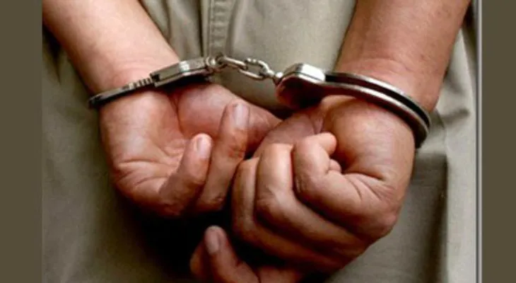 Apresan en Azua joven lanzó feto en sanitario de hospital