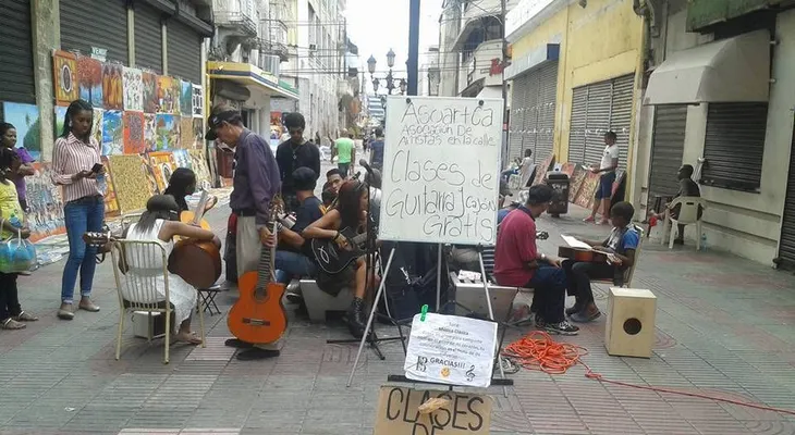 Guitarras de esperanza para niños de la calle en República Dominicana (VIDEO)