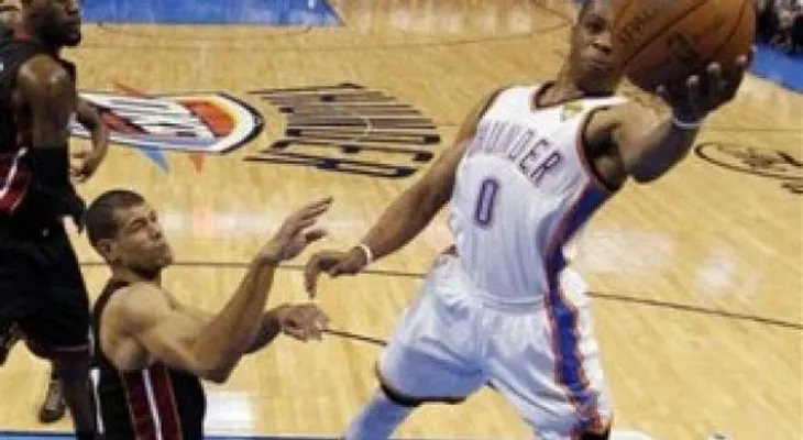 Westbrook será baja 1 mes para el Thunder por fractura 