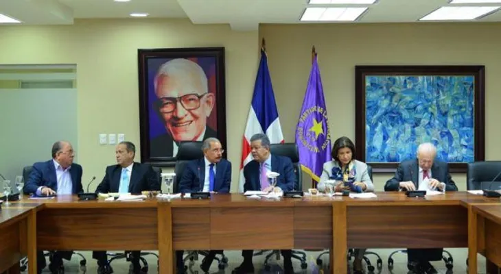 CP del PLD podría aprobar o rechazar este lunes, que Danilo busque otro mandato; expectativa