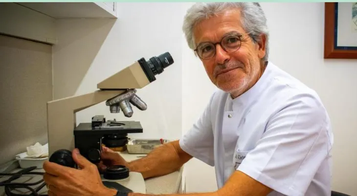 Dermatólogo advierte que no existe un bronceado seguro