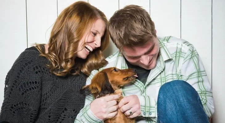 Estudio comprueba si hay un desacuerdo entre la pareja el perro busca la unión