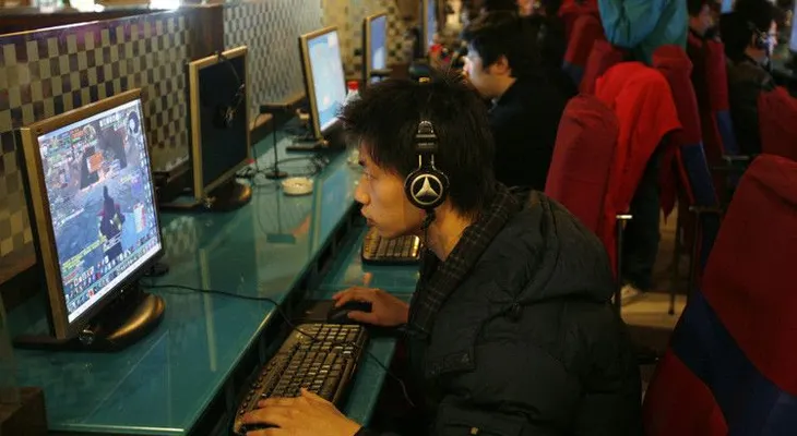 Una joven china dada por muerta pasó 10 años jugando en cibercafés
