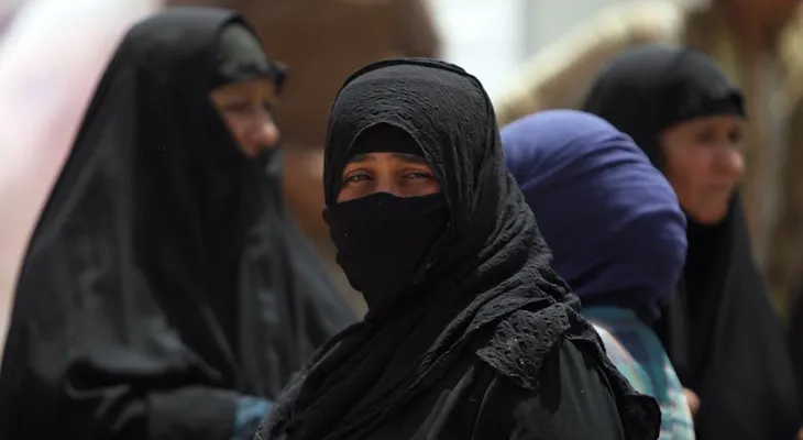 ISIS recluta mujeres para procrear más combatientes para el futuro
