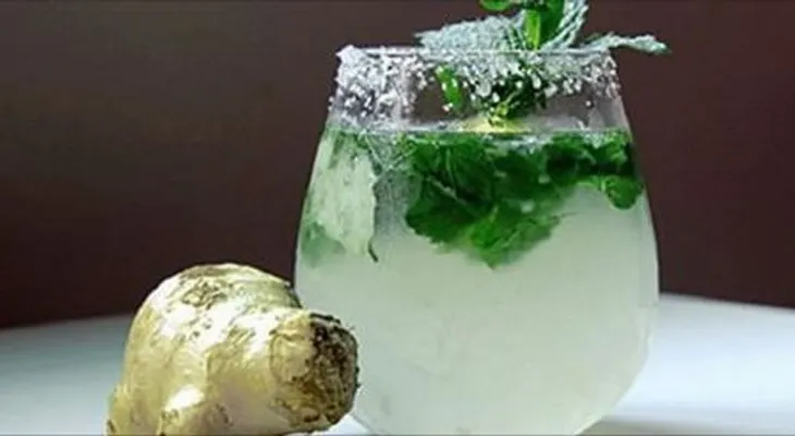 Bebida increible para tener un vientre más plano que nunca. La receta es muy facíl, un poco de jengibre, limón y...