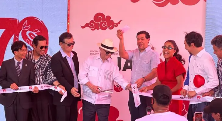 Hipólito minimiza aspiraciones presidenciales de Alofoke durante su visita a Dajabón