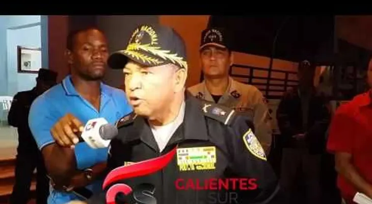 General  llama "buenos sucios" a agentes al darlo de baja de la Policía