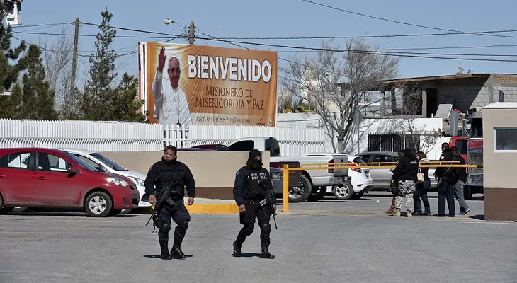 10:00 am El papa visita a Ciudad Juárez y se encontrará con 700 presos en una cárcel