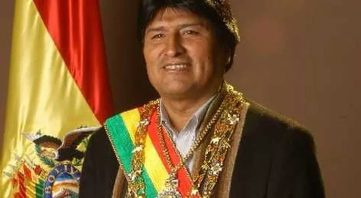 Presidente de Bolivia dará doble salario como regalo navideño