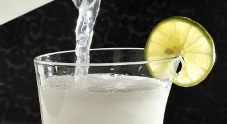 Limonada de lavanda para el dolor de cabeza y la ansiedad