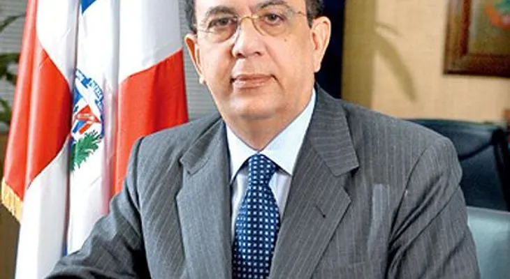 Economía de RD se ha triplicado, dice Gobernador Banco Central, Valdez Albizu 