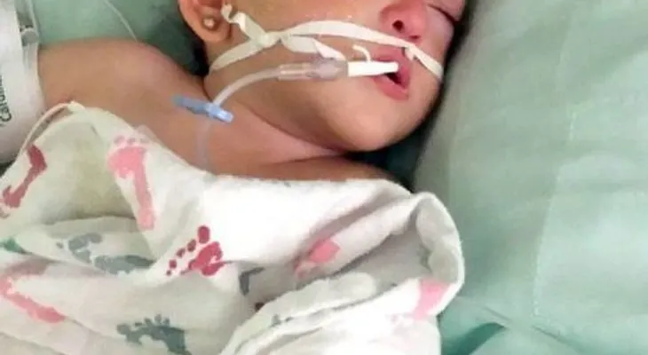 Abusadora...Mujer quema con agua caliente a su hijo de 12 años