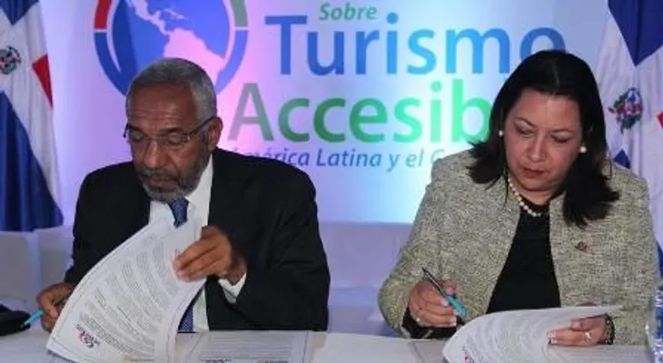 CONADIS y SENADIS firman convenio de cooperación internacional por un Turismo Accesible.