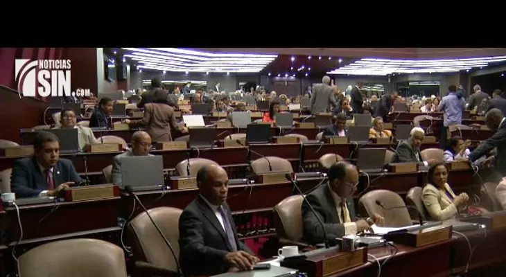 Cámara de Diputados reconoce labor de 26 mujeres