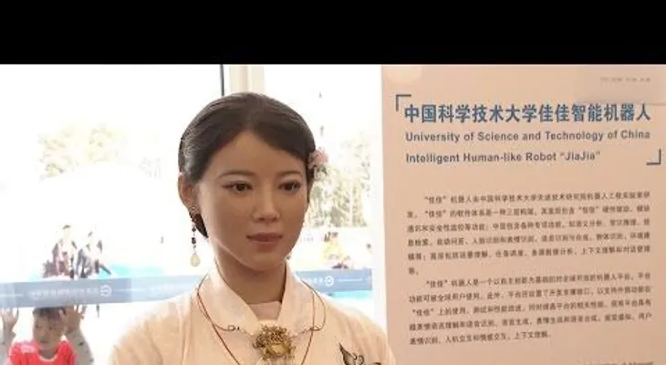 La atractiva "robot diosa" que no distinguirá de una mujer real (VIDEO)