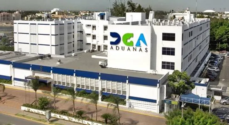 Aduanas busca anular contrato de verificación con rayos X en puertos;