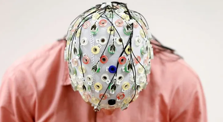 10 sorprendentes maneras de manipular el cerebro (Video)
