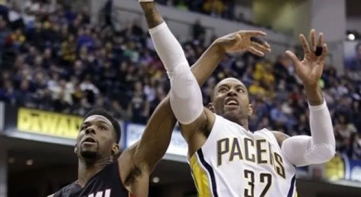 Pacers arrasan al Heat en el segundo tiempo
