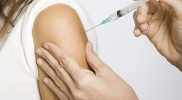 Recomiendan acelerar vacuna contra la gripe 