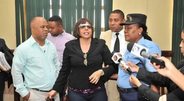 Un  año de prisión para acusada de estafar a Educación con RD$47 MM