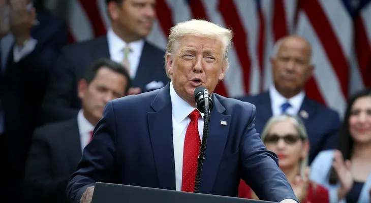 Trump alaba recuperación laboral y promete 10 millones de empleos para 2021