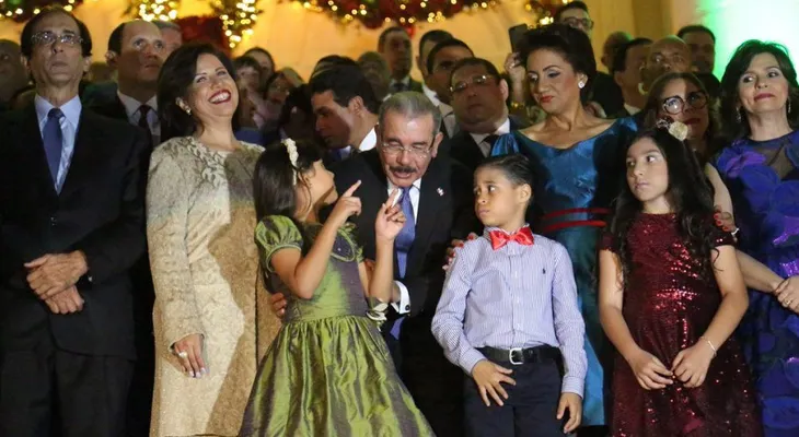 Danilo, Primera Dama y Margarita dejan iniciada la Navidad en el Palacio Nacional
