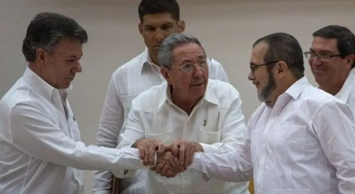 Raúl Castro encabeza última sesión parlamentaria de 2015