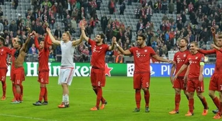Campeones: Bayern y Barsa con un pie en octavos